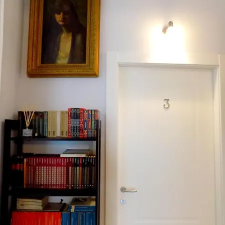 Treehouse Apartment Bari