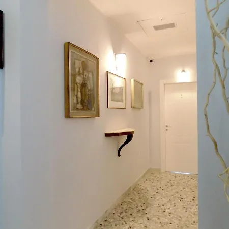 Treehouse Apartman Bari